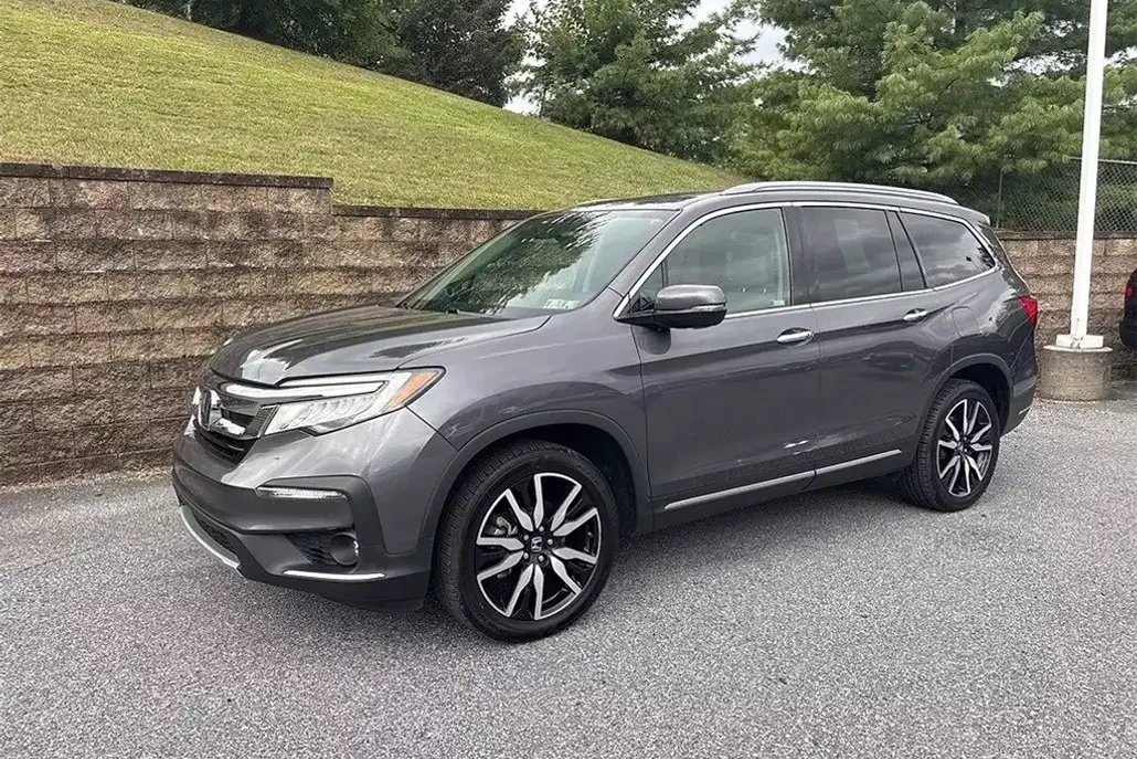 2019 Honda Pilot Elite photo 1