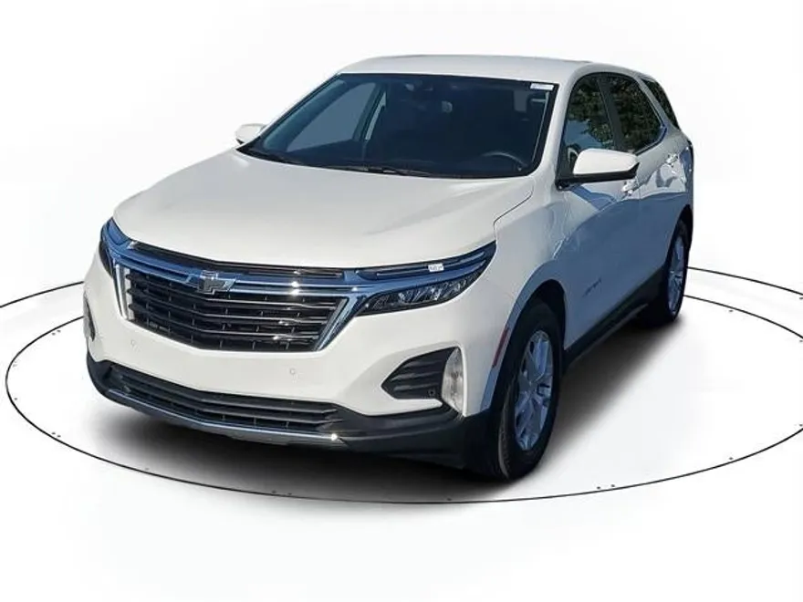 2024 Chevrolet Equinox LT photo 1