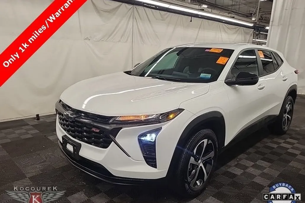2024 Chevrolet Trax photo 1