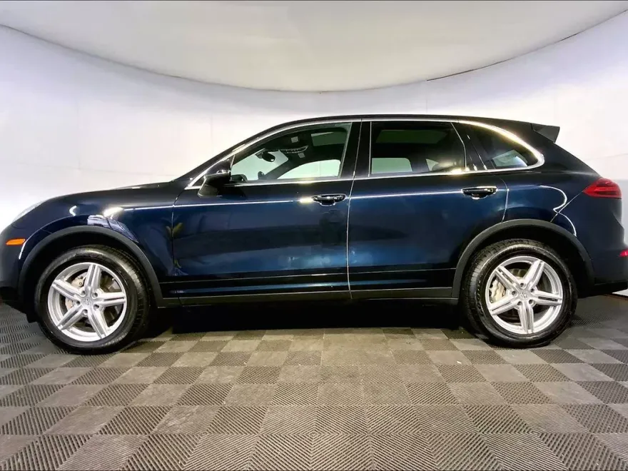 2018 Porsche Cayenne S photo 1