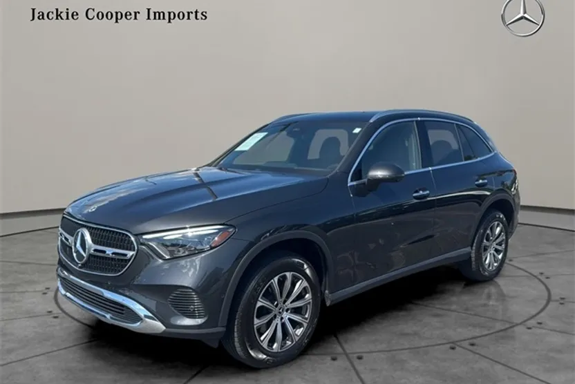 2023 Mercedes Benz GLC 300 4MATIC photo 1
