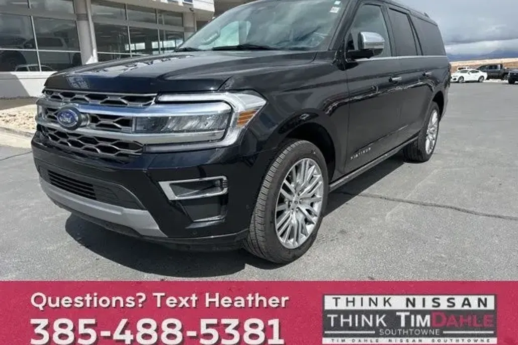 2024 Ford Expedition MAX Platinum photo 1