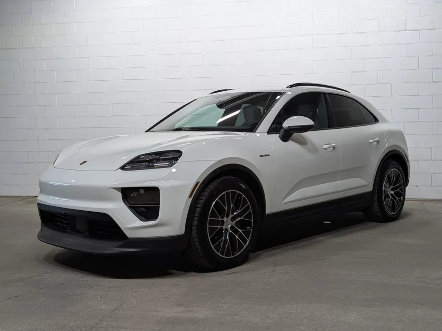 2025 Porsche Macan Electric 4 photo 1