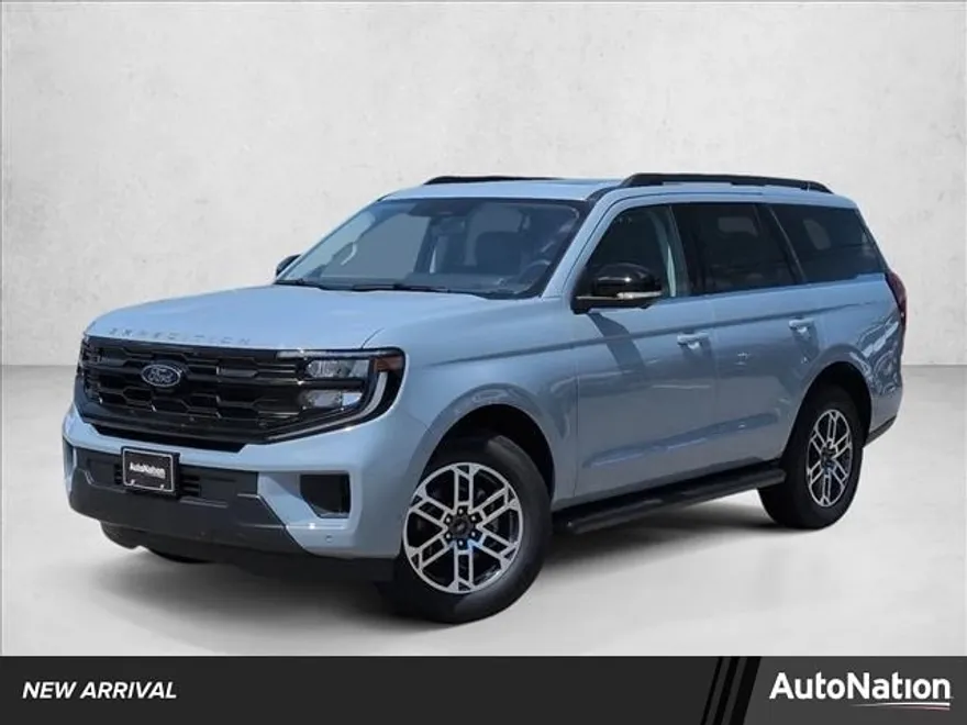 2025 Ford Expedition photo 1