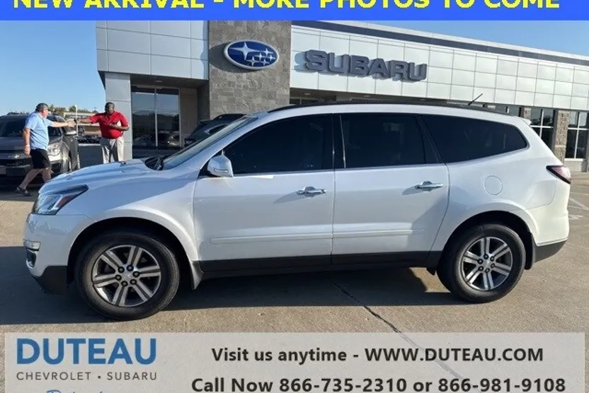 2016 Chevrolet Traverse 2LT photo 1