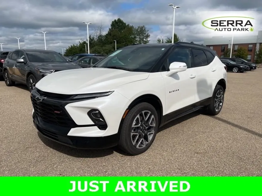 2023 Chevrolet Blazer RS photo 1