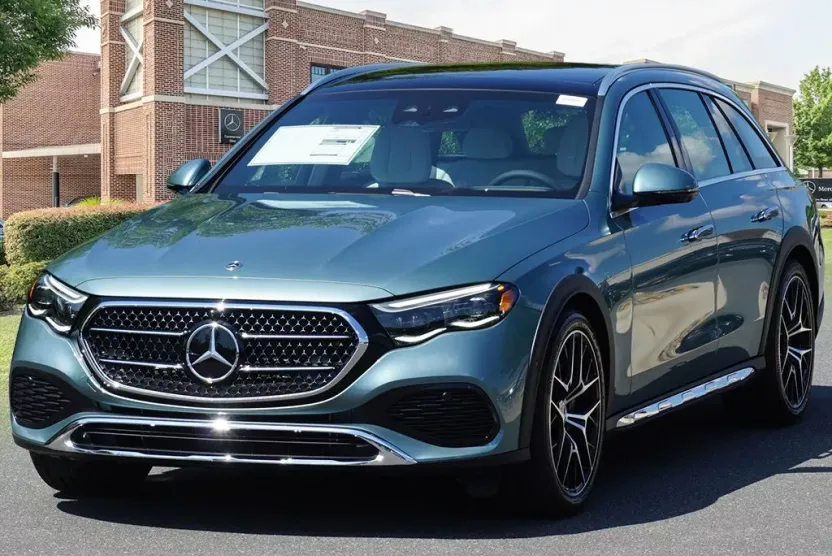 2026 Mercedes Benz E 450 4MATIC All-Terrain photo 1