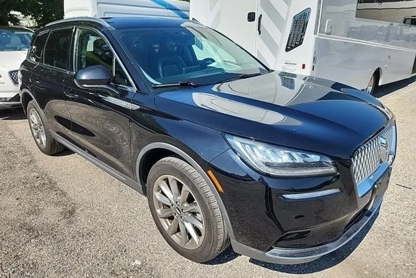 2022 Lincoln Corsair Standard photo 1