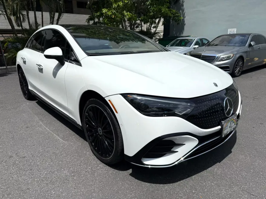 2023 Mercedes Benz EQE-Class Sedan photo 2