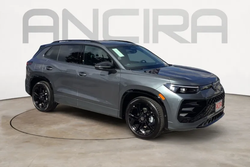 2025 Volkswagen Tiguan SE R-Line Black photo 1