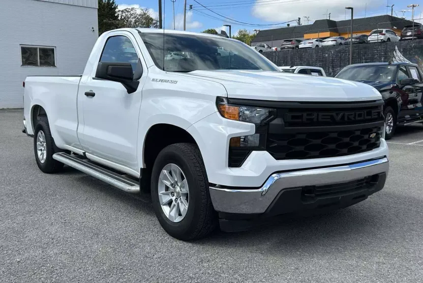 2024 Chevrolet Silverado 1500 photo 1
