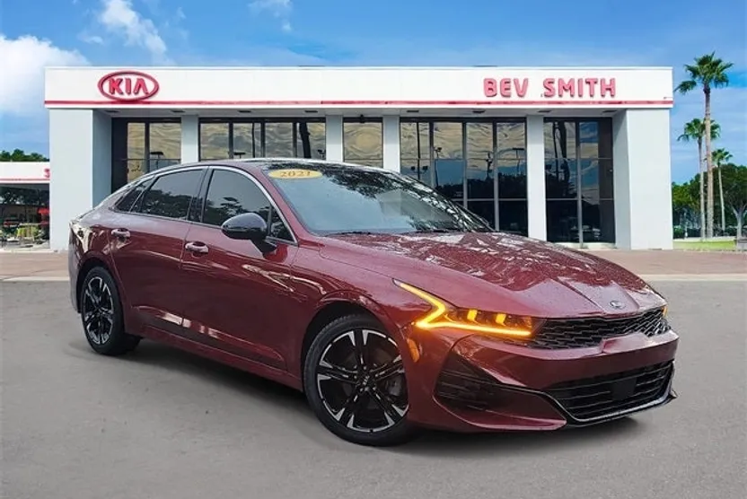 2021 Kia K5 GT-Line photo 1
