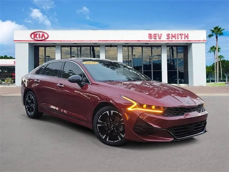 2021 Kia K5 GT-Line photo 1