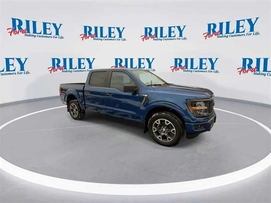 2025 Ford F-150 STX photo 1