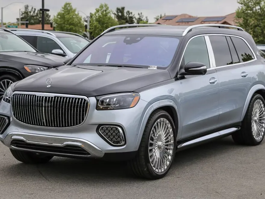 2025 Mercedes Benz GLS Maybach 600 photo 1