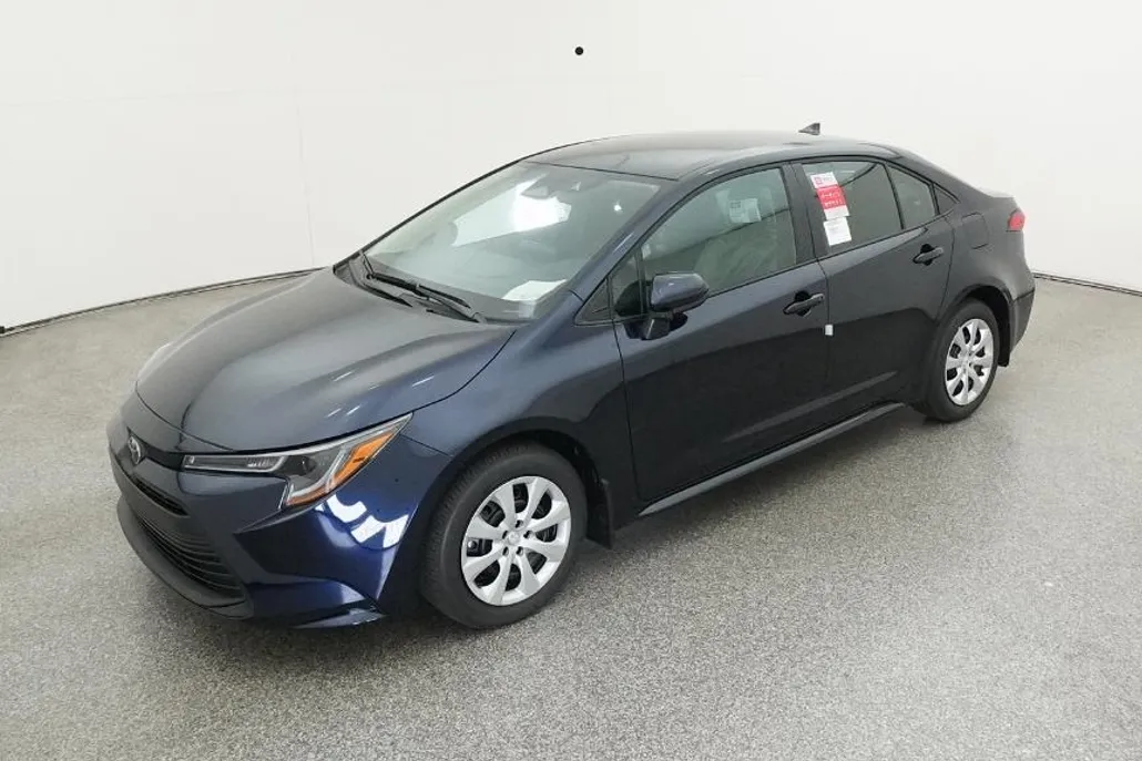 2026 Toyota Corolla LE photo 1
