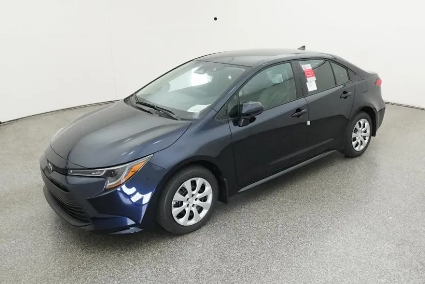 2026 Toyota Corolla LE photo 1