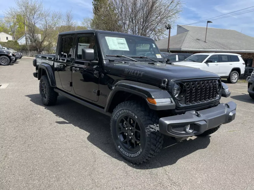 2025 Jeep Gladiator Willys photo 1