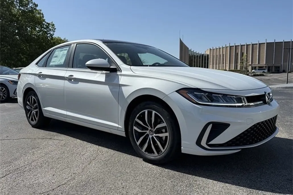 2025 Volkswagen Jetta 1.5T SE photo 1
