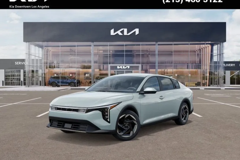 2025 Kia K4 EX photo 1