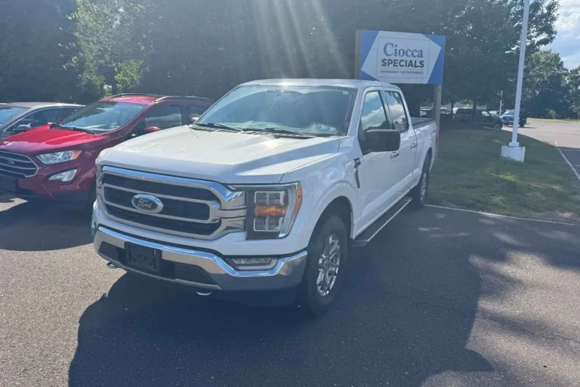 2021 Ford F-150 XLT photo 1