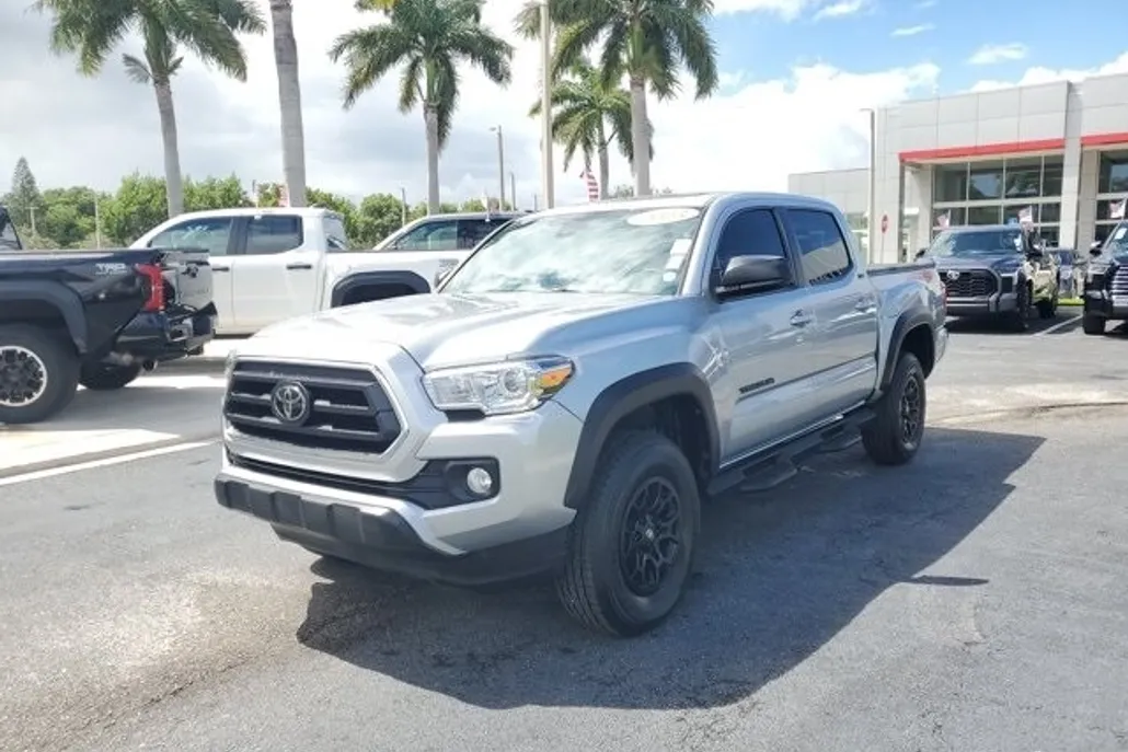 2023 Toyota Tacoma SR5 Double Cab photo 1