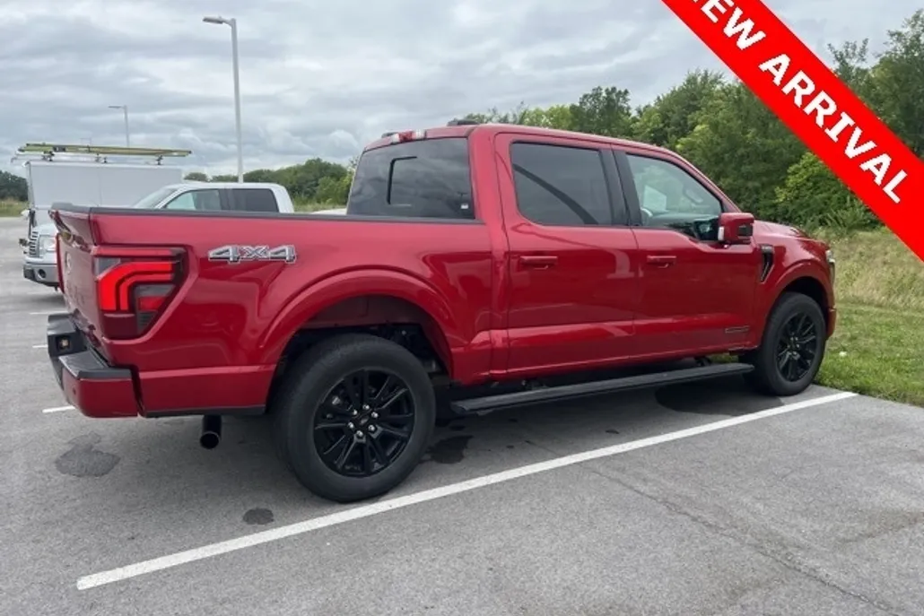 2024 Ford F-150 Platinum photo 1