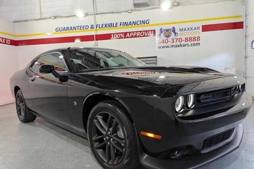2019 Dodge Challenger GT photo 1