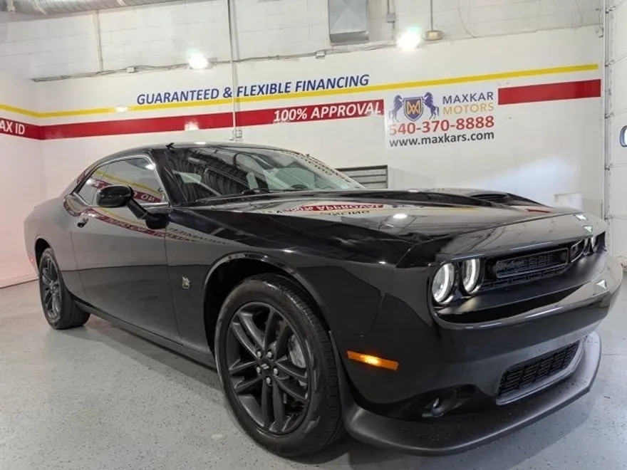 2019 Dodge Challenger GT photo 1