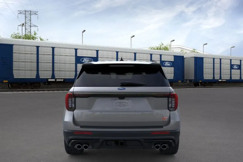 2025 Ford Explorer ST photo 1