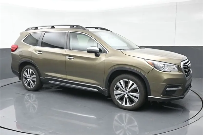 2022 Subaru Ascent Touring photo 1