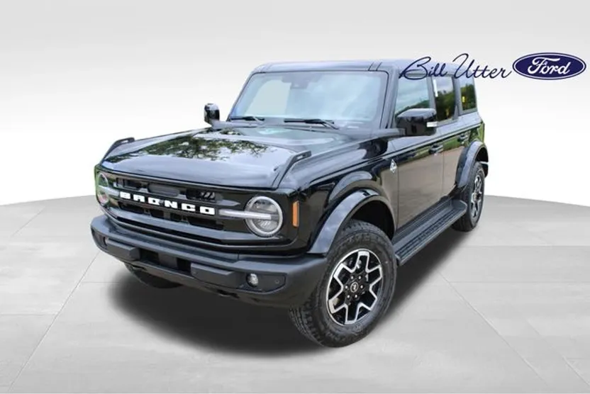 2025 Ford Bronco Outer Banks photo 1