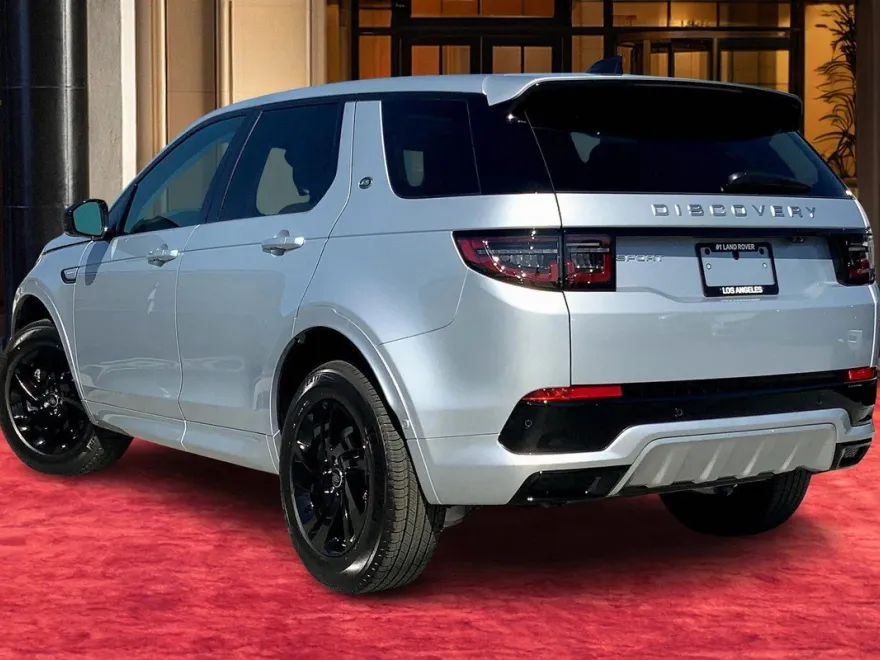 2025 Land Rover Discovery Sport S photo 1