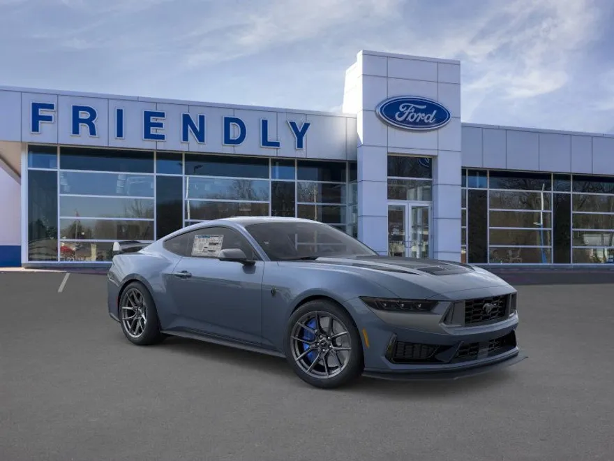 2025 Ford Mustang Dark Horse photo 1