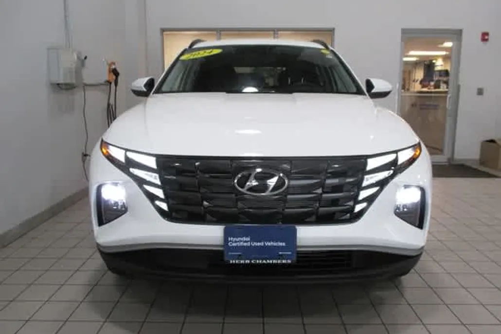 2024 Hyundai Tucson SEL photo 1
