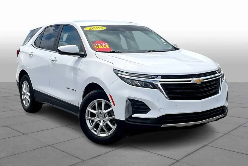 2023 Chevrolet Equinox LT photo 1