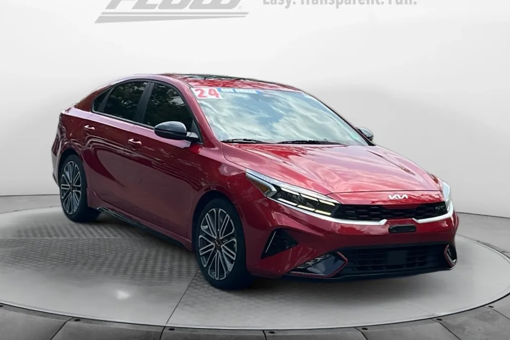 2024 Kia Forte GT photo 1