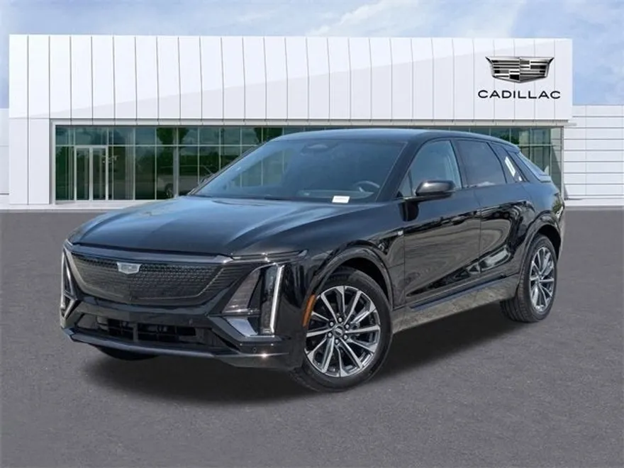 2025 Cadillac Lyriq Sport photo 1