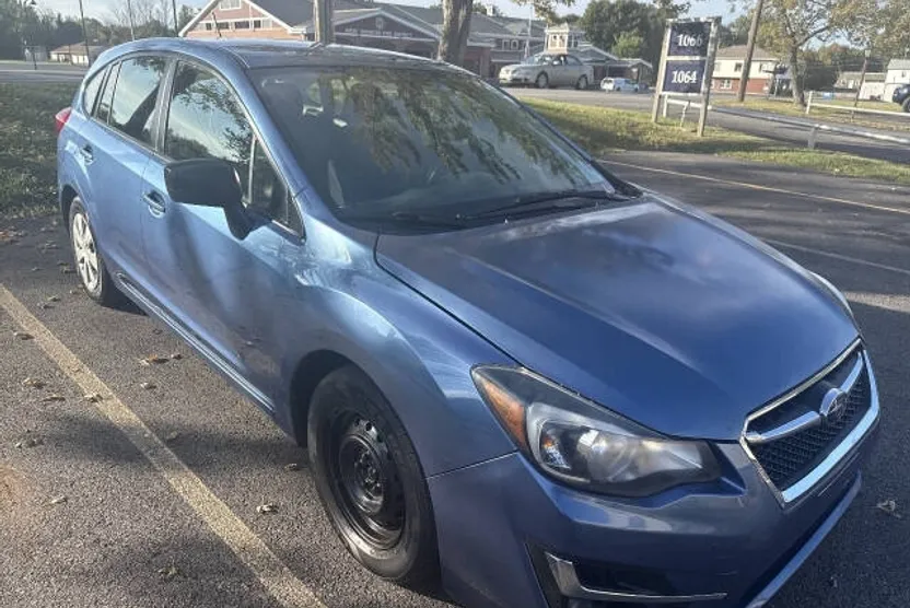 2016 Subaru Impreza 2.0i photo 1
