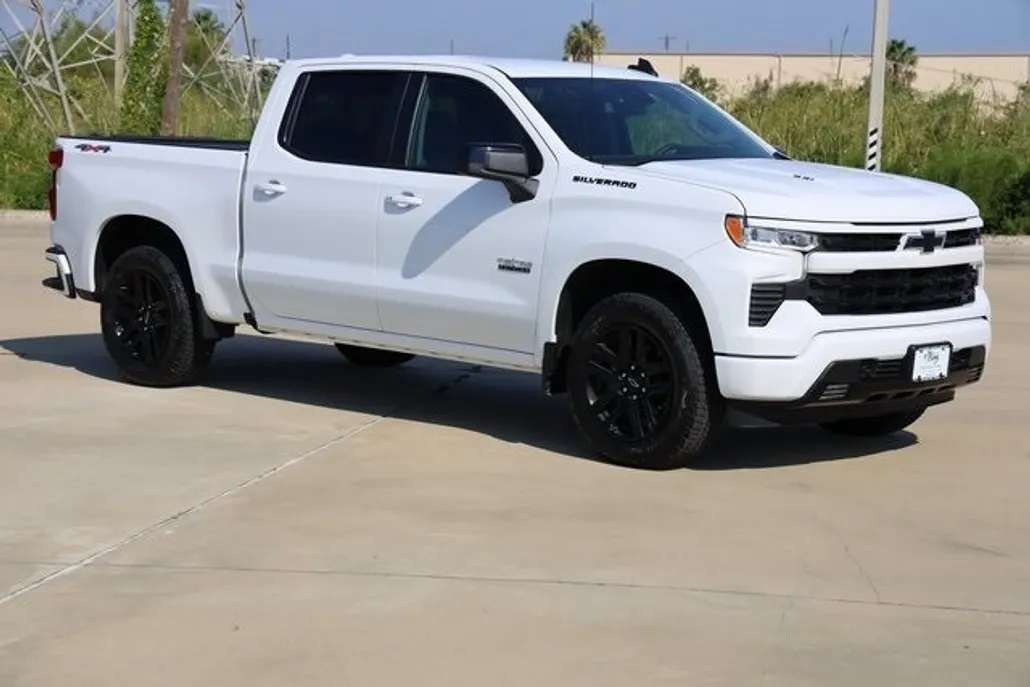 2025 Chevrolet Silverado 1500 RST photo 1