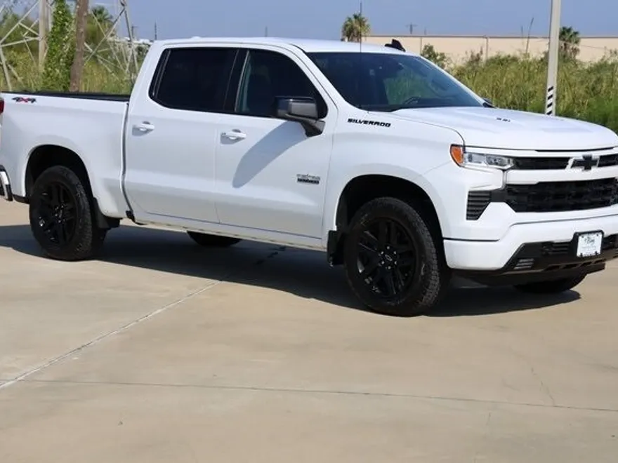 2025 Chevrolet Silverado 1500 RST photo 1
