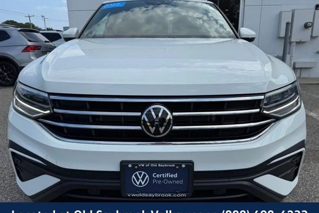 2022 Volkswagen Tiguan SE photo 1