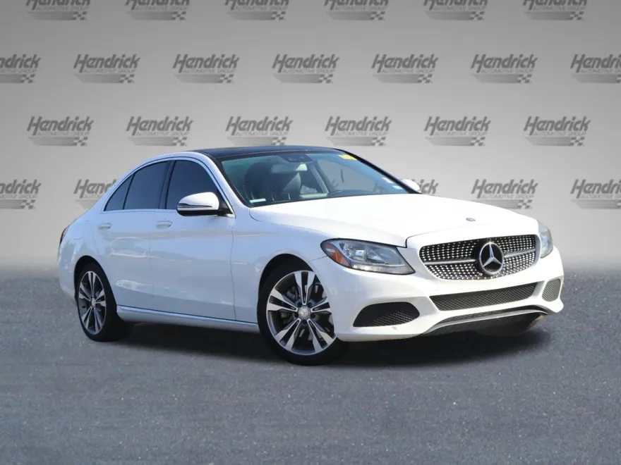 2016 Mercedes Benz C 300 Sedan photo 1