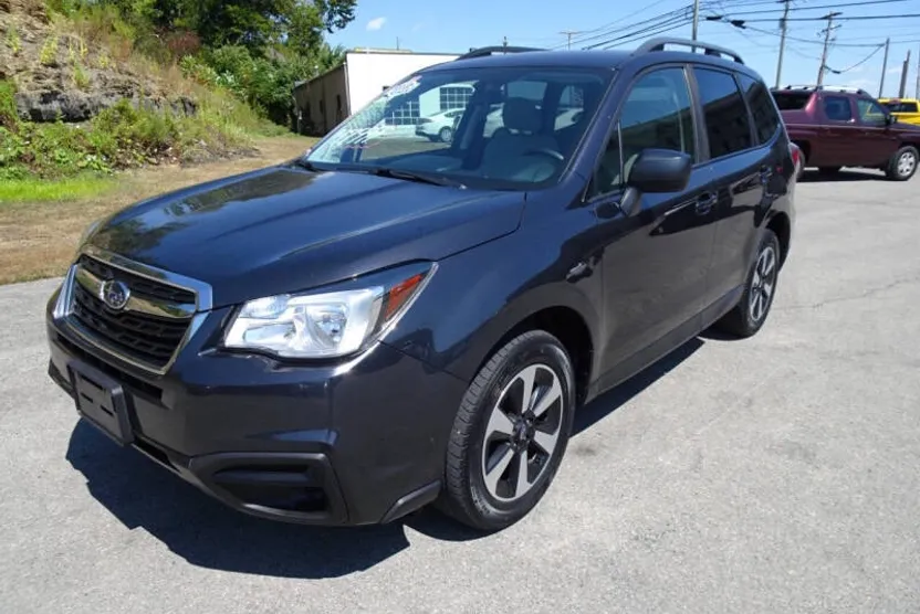2018 Subaru Forester 2.5i photo 1