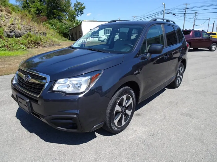 2018 Subaru Forester 2.5i photo 1