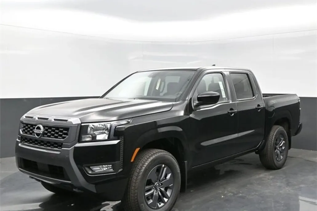 2025 Nissan Frontier SV photo 1