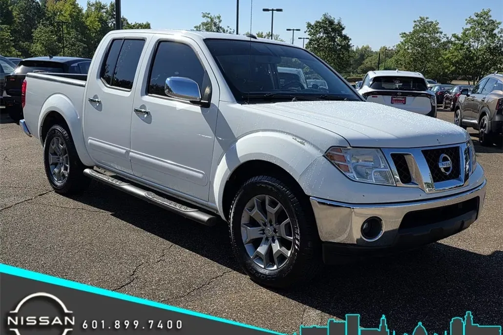 2019 Nissan Frontier SL photo 1