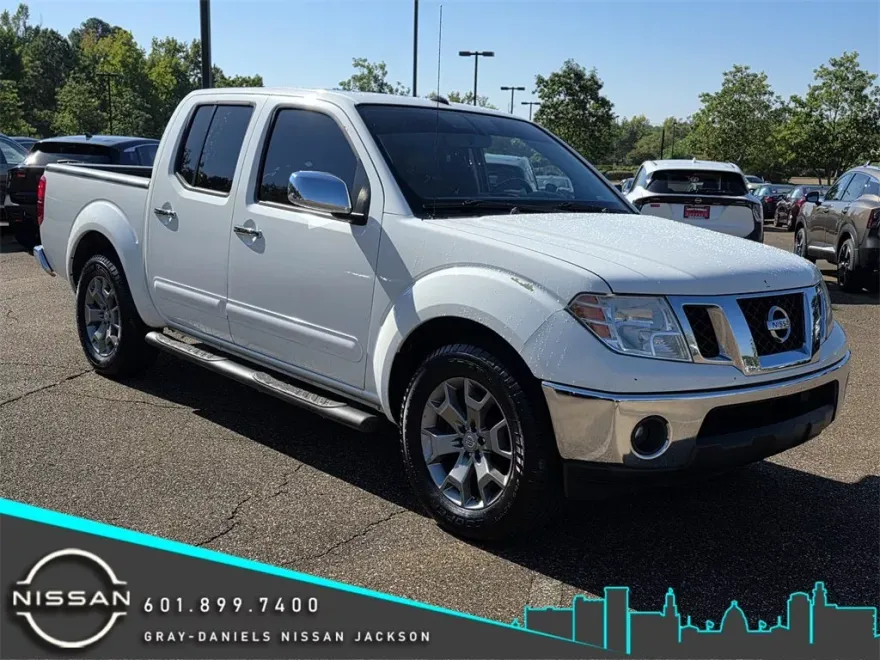 2019 Nissan Frontier SL photo 1