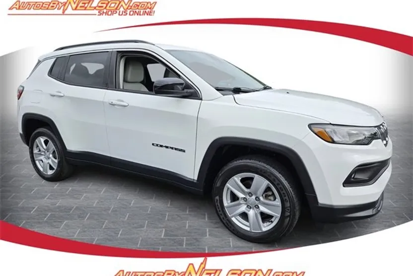2022 Jeep Compass Latitude photo 1