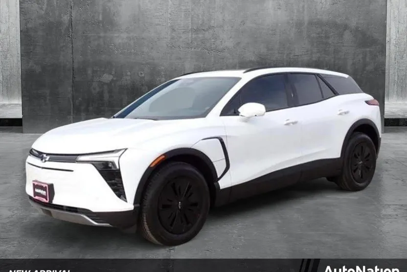2025 Chevrolet Blazer EV photo 1